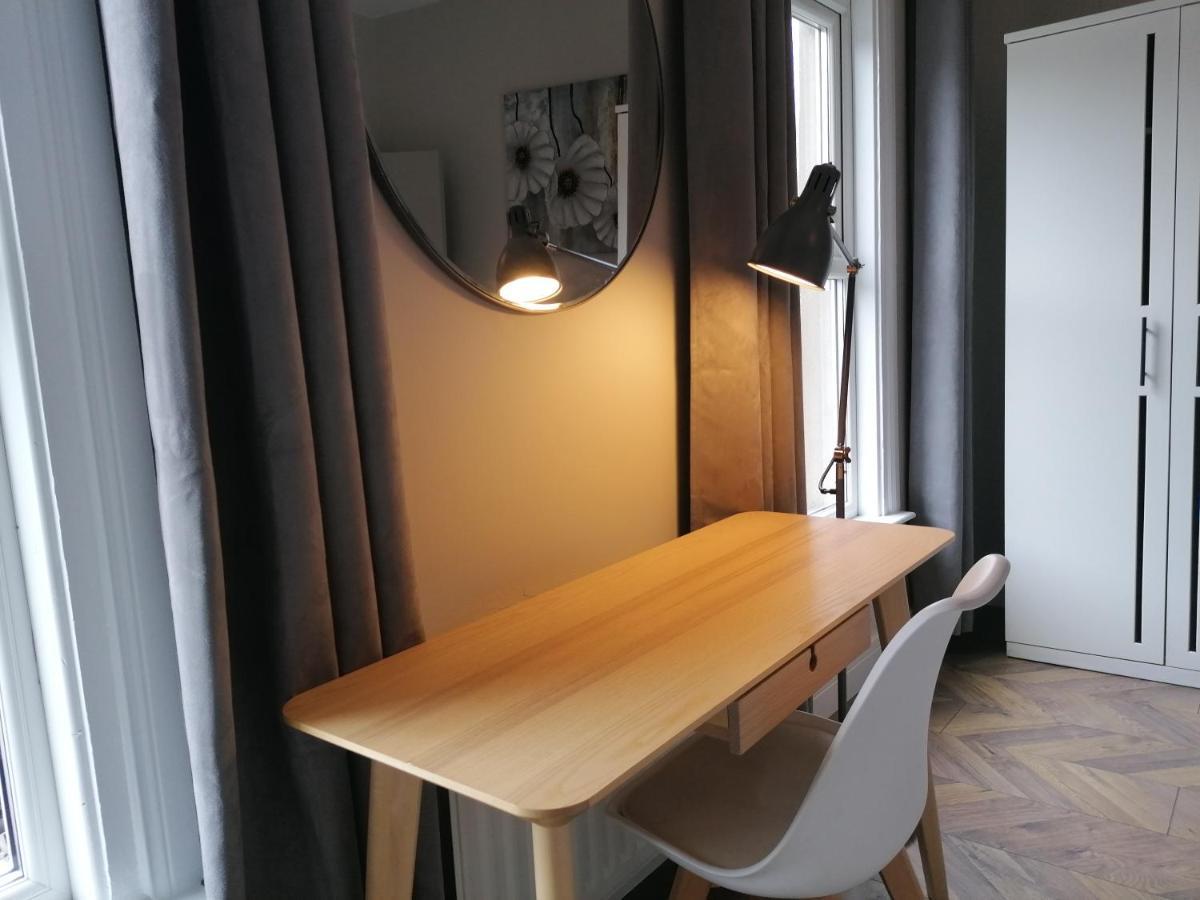 Stunning 3 Bedroom Townhouse In The Heart Of City Belfast Bagian luar foto
