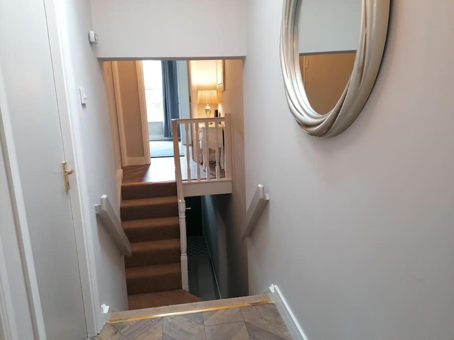 Stunning 3 Bedroom Townhouse In The Heart Of City Belfast Bagian luar foto