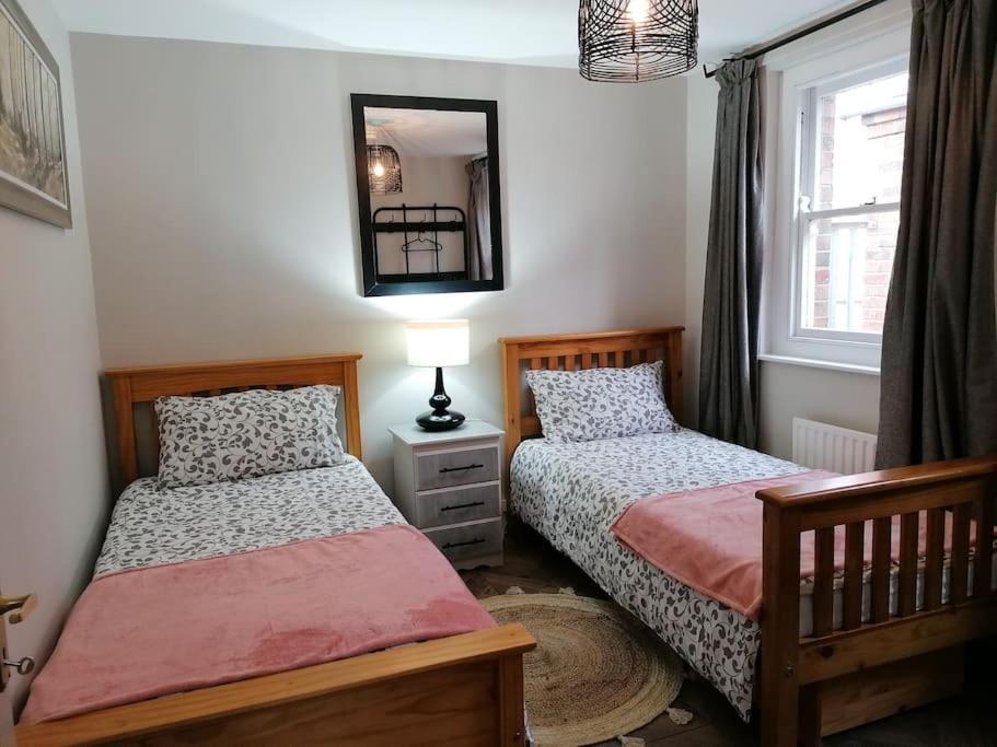 Stunning 3 Bedroom Townhouse In The Heart Of City Belfast Bagian luar foto